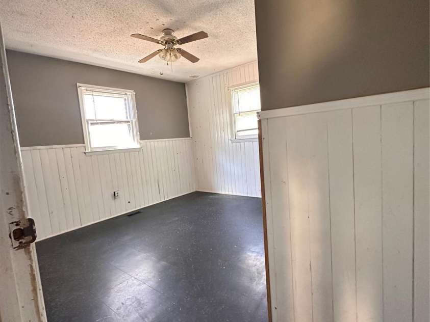 621 11th Street, Newton, NC 28658.  MLS# CAR4351153, YatesRealty ID 6963. 