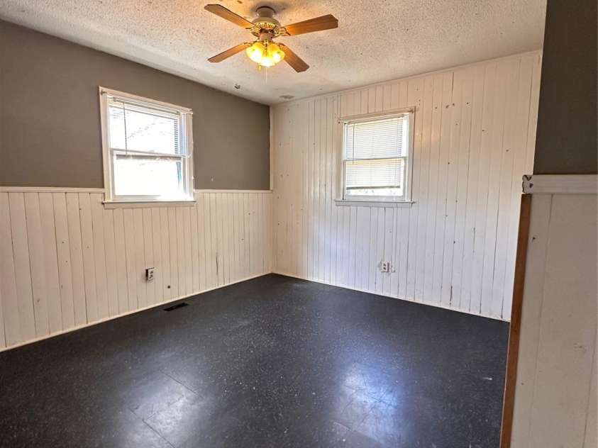 621 11th Street, Newton, NC 28658.  MLS# CAR4351153, YatesRealty ID 6963. 
