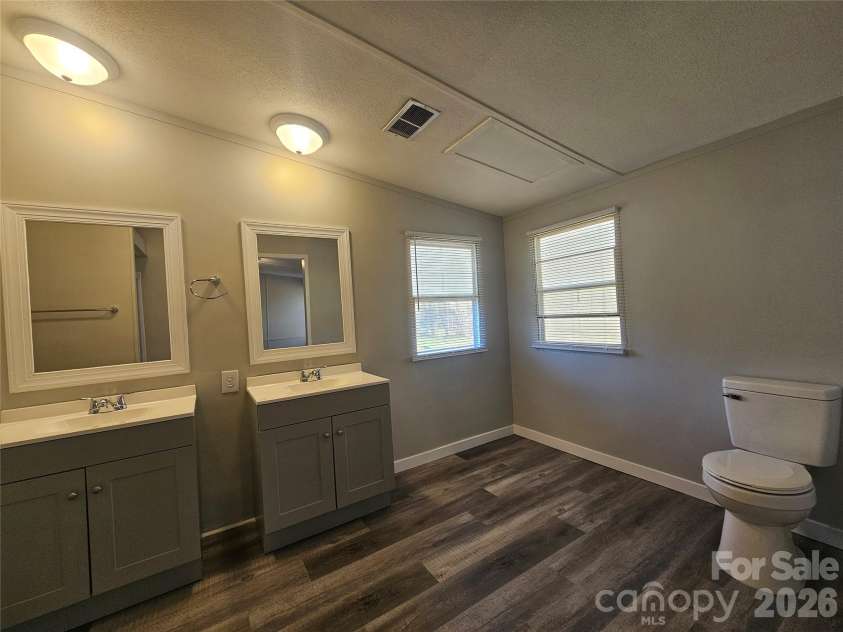 1288 Meadowland Drive, Lincolnton, NC 28092.  MLS# CAR4363042, YatesRealty ID 6964. 