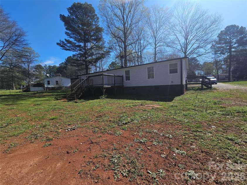 1288 Meadowland Drive, Lincolnton, NC 28092.  MLS# CAR4363042, YatesRealty ID 6964. 
