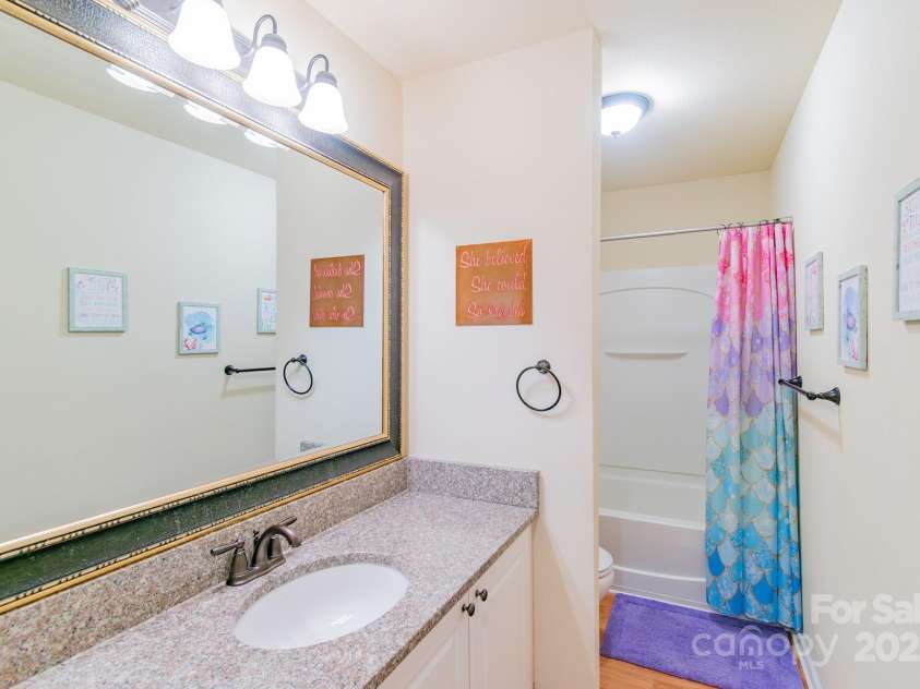 552 Montgomery Drive, Rock Hill, SC 29732.  MLS# CAR4233355, YatesRealty ID 6964. Hall bathroom with large vanity