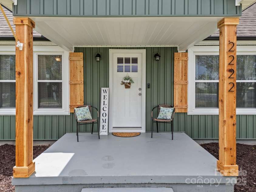 2222 Moose Road, Kannapolis, NC 28083.  MLS# CAR4246481, YatesRealty ID 6965. 