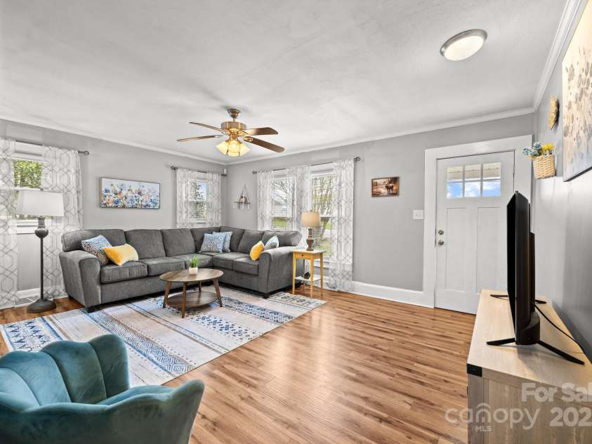 2222 Moose Road, Kannapolis, NC 28083.  MLS# CAR4246481, YatesRealty ID 6965. 