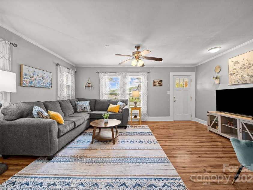 2222 Moose Road, Kannapolis, NC 28083.  MLS# CAR4246481, YatesRealty ID 6965. 