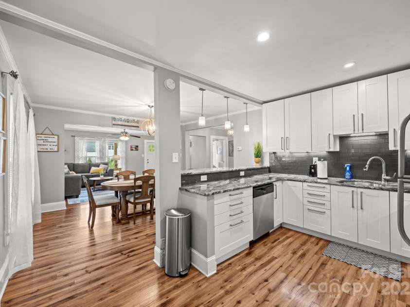 2222 Moose Road, Kannapolis, NC 28083.  MLS# CAR4246481, YatesRealty ID 6965. 