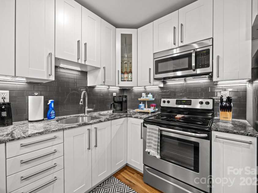 2222 Moose Road, Kannapolis, NC 28083.  MLS# CAR4246481, YatesRealty ID 6965. 