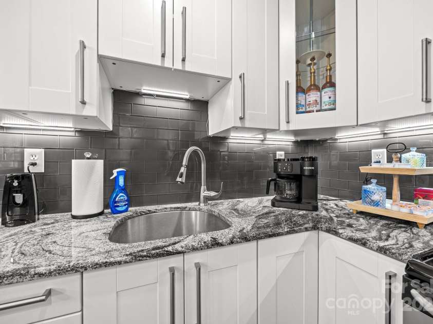 2222 Moose Road, Kannapolis, NC 28083.  MLS# CAR4246481, YatesRealty ID 6965. 