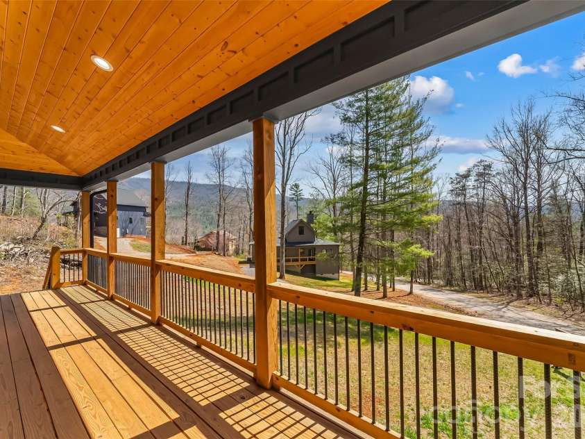 189 Clinchfield Gap Road, Marion, NC 28752.  MLS# CAR4362969, YatesRealty ID 6967. 
