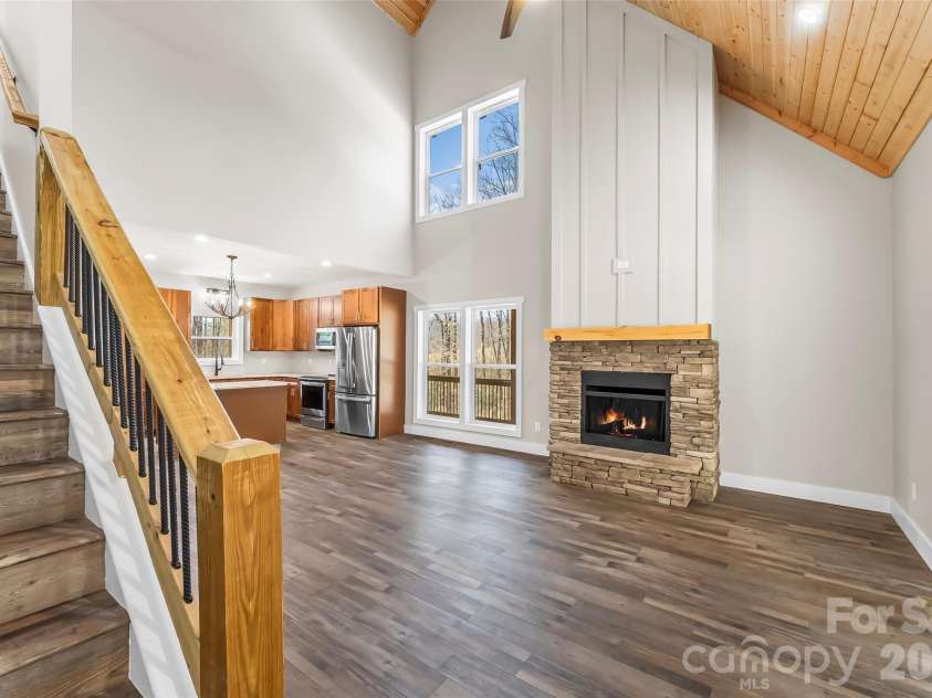 189 Clinchfield Gap Road, Marion, NC 28752.  MLS# CAR4362969, YatesRealty ID 6967. 