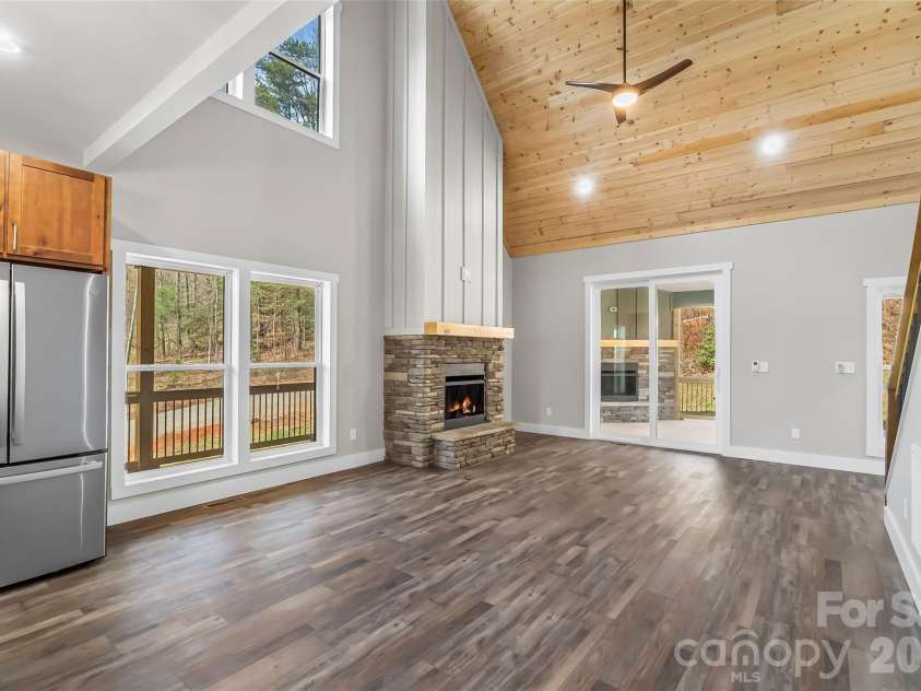 189 Clinchfield Gap Road, Marion, NC 28752.  MLS# CAR4362969, YatesRealty ID 6967. 
