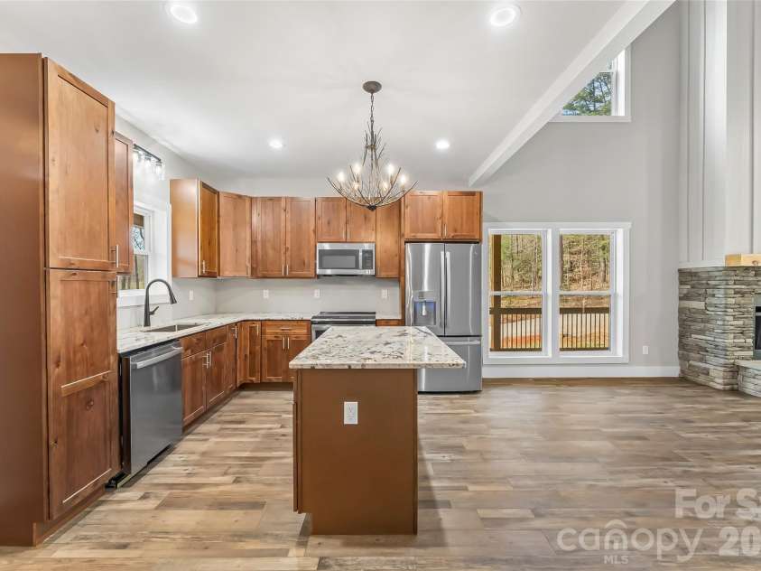 189 Clinchfield Gap Road, Marion, NC 28752.  MLS# CAR4362969, YatesRealty ID 6967. 