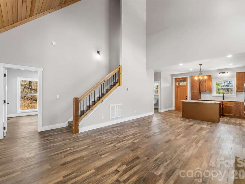 189 Clinchfield Gap Road, Marion, NC 28752.  MLS# CAR4362969, YatesRealty ID 6967. 