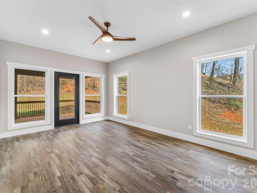 189 Clinchfield Gap Road, Marion, NC 28752.  MLS# CAR4362969, YatesRealty ID 6967. 