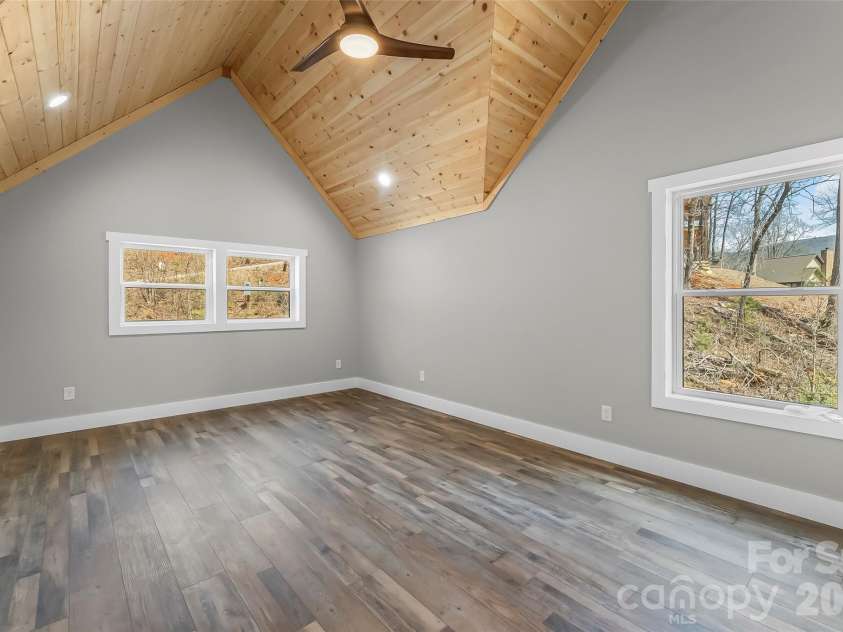 189 Clinchfield Gap Road, Marion, NC 28752.  MLS# CAR4362969, YatesRealty ID 6967. 