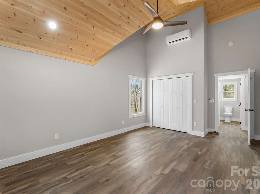 189 Clinchfield Gap Road, Marion, NC 28752.  MLS# CAR4362969, YatesRealty ID 6967. 