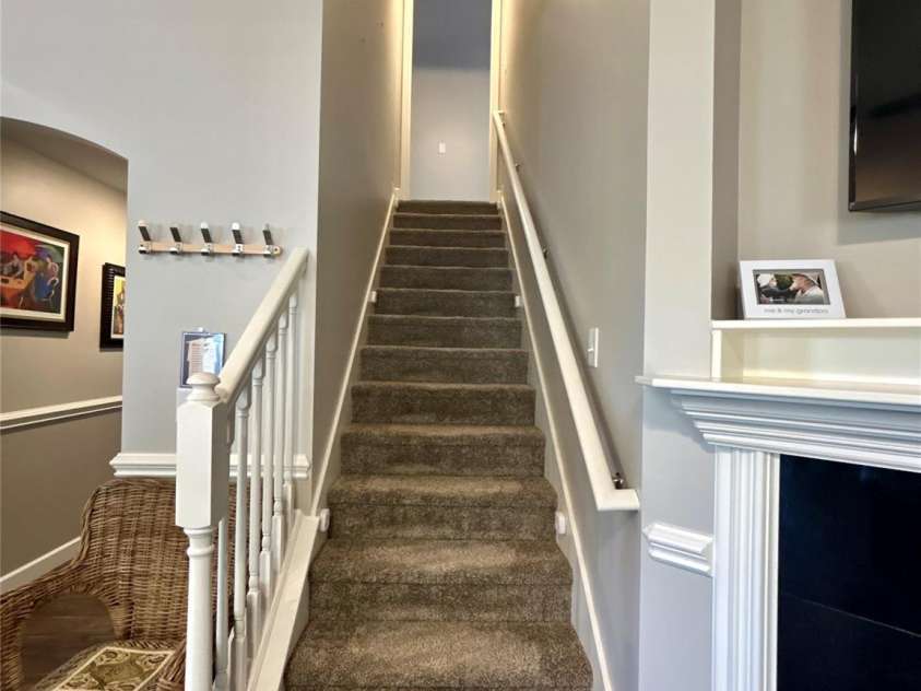 203 Thorn Creek Drive, Gaffney, SC 29341.  MLS# CAR4135530, YatesRealty ID 6967. Stairs