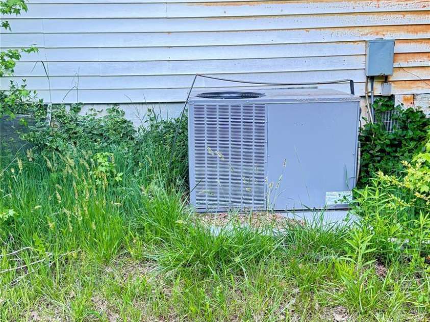 39273 Wright Road, New London, NC 28127.  MLS# CAR4132098, YatesRealty ID 6968. New HVAC