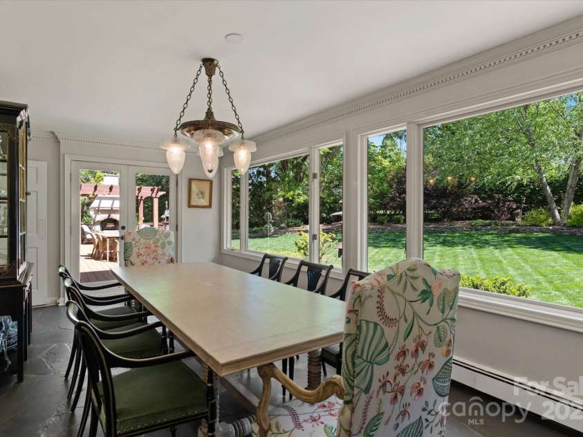 1816 5th Street, Hickory, NC 28601.  MLS# CAR4247002, YatesRealty ID 6969. 