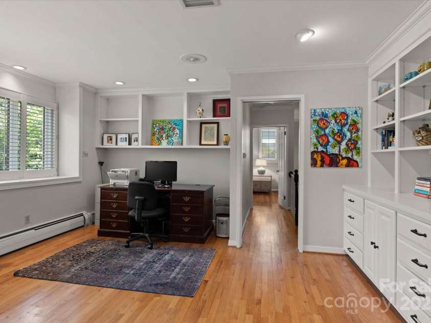 1816 5th Street, Hickory, NC 28601.  MLS# CAR4247002, YatesRealty ID 6969. 