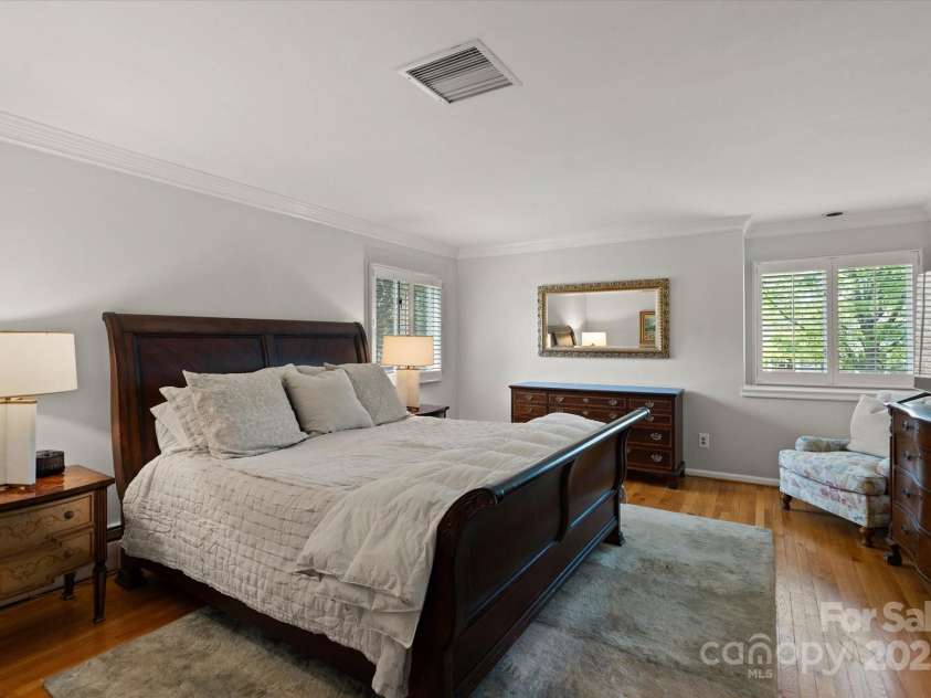 1816 5th Street, Hickory, NC 28601.  MLS# CAR4247002, YatesRealty ID 6969. 