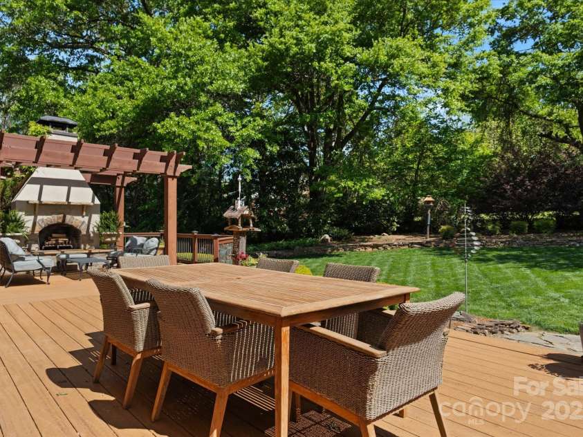 1816 5th Street, Hickory, NC 28601.  MLS# CAR4247002, YatesRealty ID 6969. 