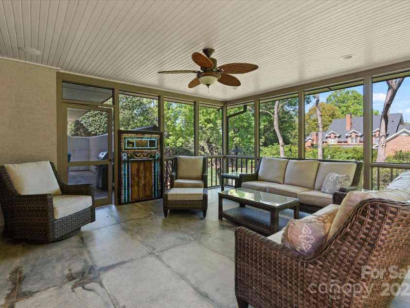 1816 5th Street, Hickory, NC 28601.  MLS# CAR4247002, YatesRealty ID 6969. 