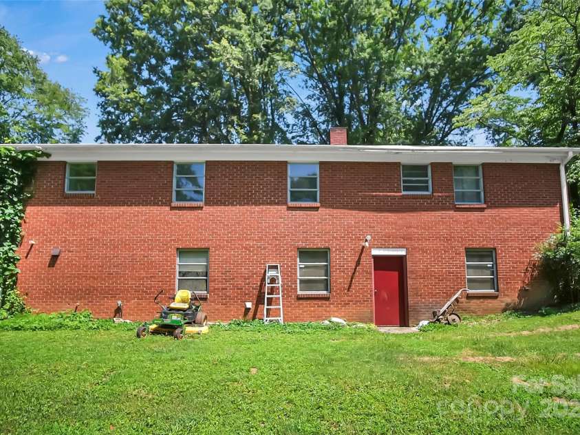 113 Academy Street, Mooresboro, NC 28114.  MLS# CAR4274281, YatesRealty ID 697. 