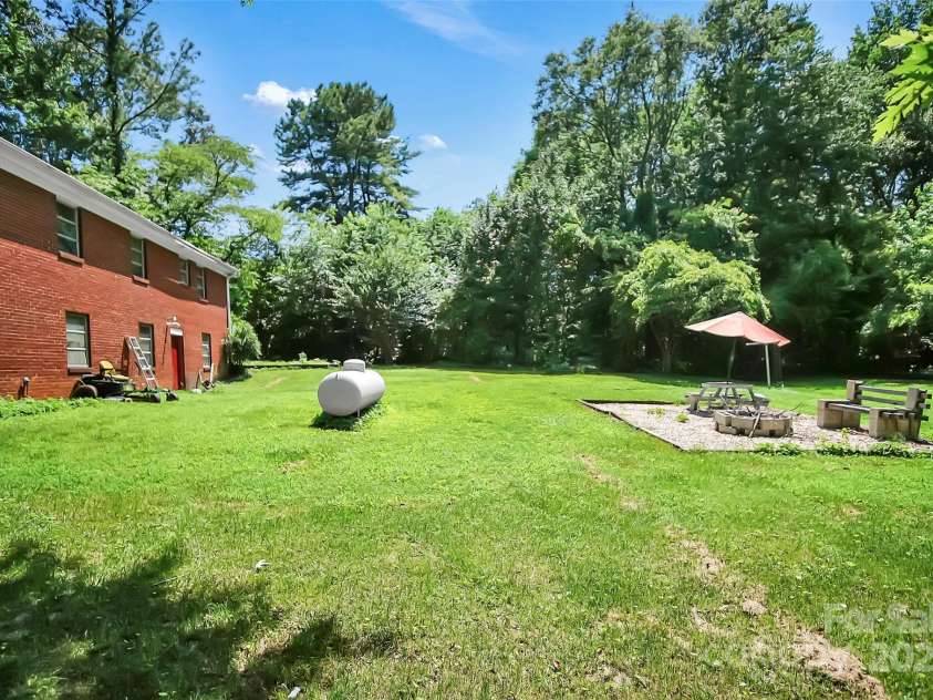 113 Academy Street, Mooresboro, NC 28114.  MLS# CAR4274281, YatesRealty ID 697. 