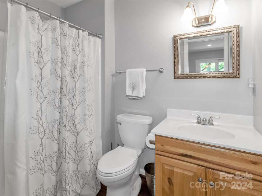 2525 Eagles Nest Road, Waynesville, NC 28786.  MLS# CAR4167928, YatesRealty ID 697. 