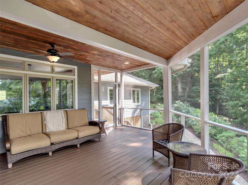 2525 Eagles Nest Road, Waynesville, NC 28786.  MLS# CAR4167928, YatesRealty ID 697. 