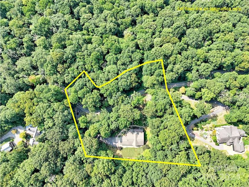 2525 Eagles Nest Road, Waynesville, NC 28786.  MLS# CAR4167928, YatesRealty ID 697. 