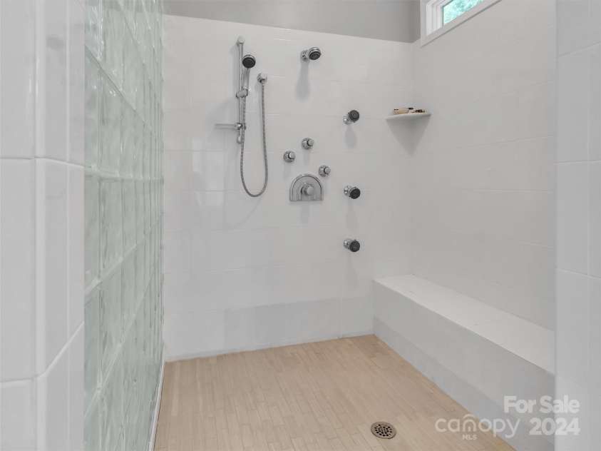 2525 Eagles Nest Road, Waynesville, NC 28786.  MLS# CAR4167928, YatesRealty ID 697. Enormous Walk-In Shower