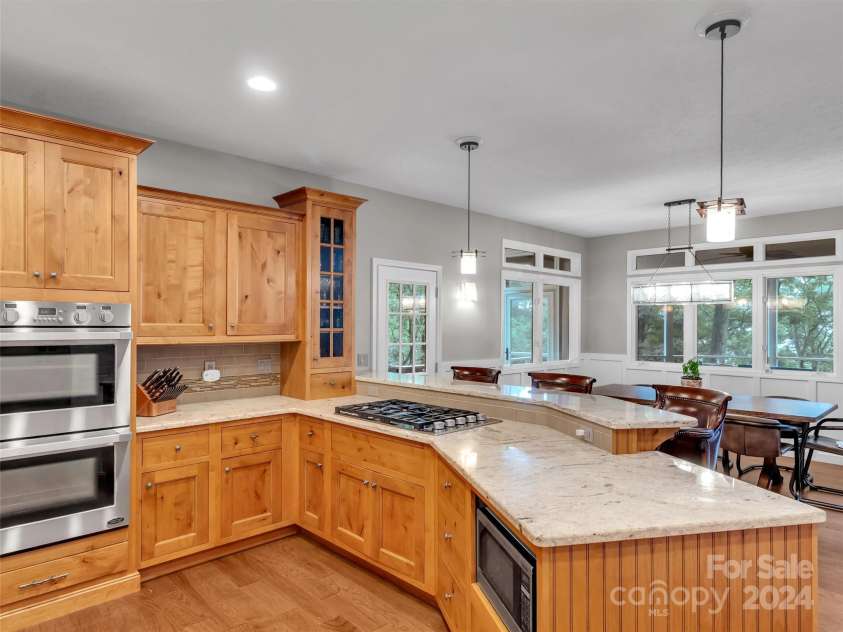2525 Eagles Nest Road, Waynesville, NC 28786.  MLS# CAR4167928, YatesRealty ID 697. Fabulous Granite & Alderwood Cabinetry