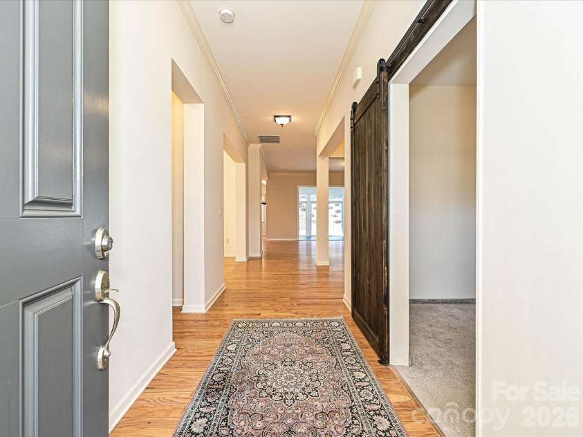 2004 Rockbrook Lane, Belmont, NC 28012.  MLS# CAR4355401, YatesRealty ID 6972. Entry Foyer