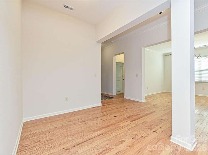 2004 Rockbrook Lane, Belmont, NC 28012.  MLS# CAR4355401, YatesRealty ID 6972. Flex space/ Open Floorplan