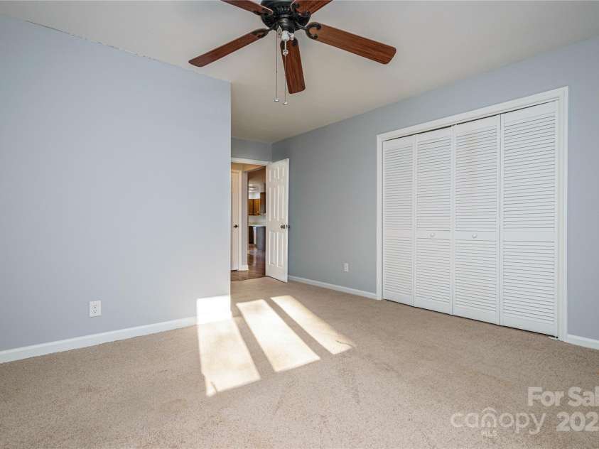 760 Britton Creek Drive, Hendersonville, NC 28791.  MLS# CAR4205803, YatesRealty ID 6972. Primary Bedroom