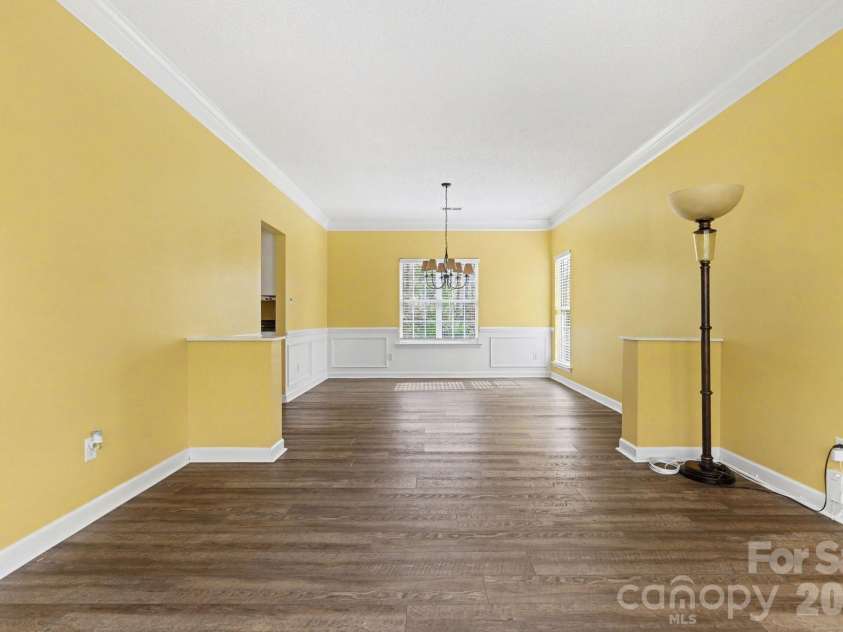 1941 Wilrose Place, Matthews, NC 28105.  MLS# CAR4326473, YatesRealty ID 6973. 