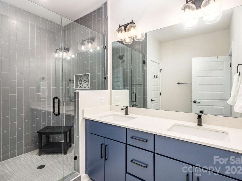 3526 Saker Lane, Charlotte, NC 28211.  MLS# CAR4242251, YatesRealty ID 6973. 