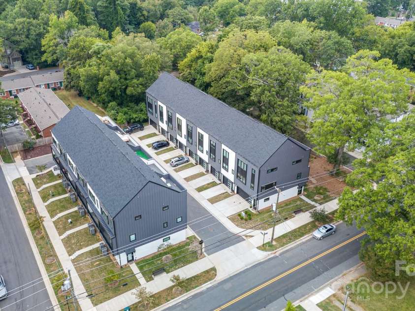 3526 Saker Lane, Charlotte, NC 28211.  MLS# CAR4242251, YatesRealty ID 6973. 