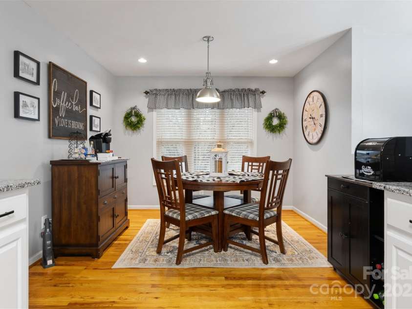 3541 Hezekiah Drive, Lenoir, NC 28645.  MLS# CAR4225336, YatesRealty ID 6974. 