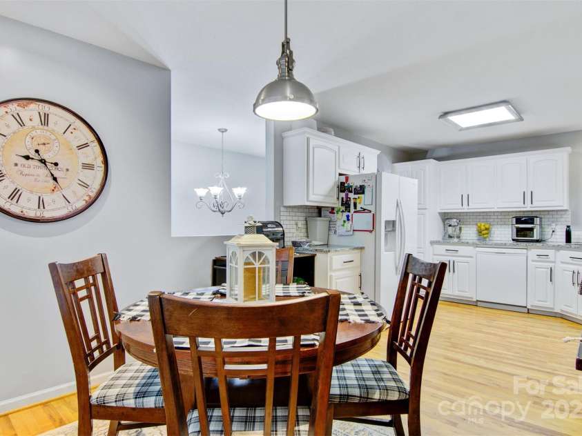 3541 Hezekiah Drive, Lenoir, NC 28645.  MLS# CAR4225336, YatesRealty ID 6974. 