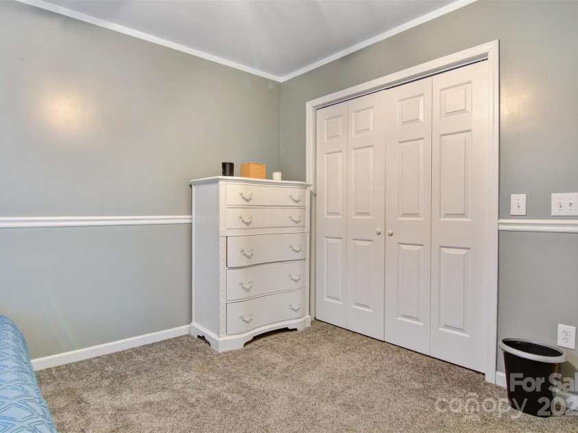 3541 Hezekiah Drive, Lenoir, NC 28645.  MLS# CAR4225336, YatesRealty ID 6974. 