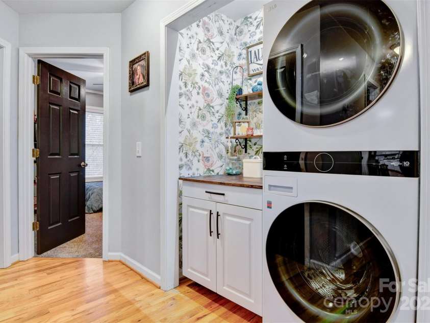 3541 Hezekiah Drive, Lenoir, NC 28645.  MLS# CAR4225336, YatesRealty ID 6974. 