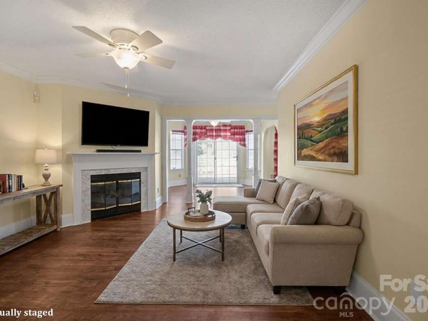 5805 Amity Springs Drive, Charlotte, NC 28212.  MLS# CAR4357438, YatesRealty ID 6974. 