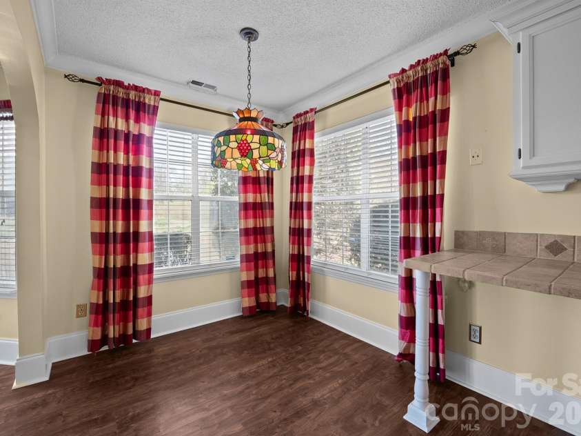 5805 Amity Springs Drive, Charlotte, NC 28212.  MLS# CAR4357438, YatesRealty ID 6974. 
