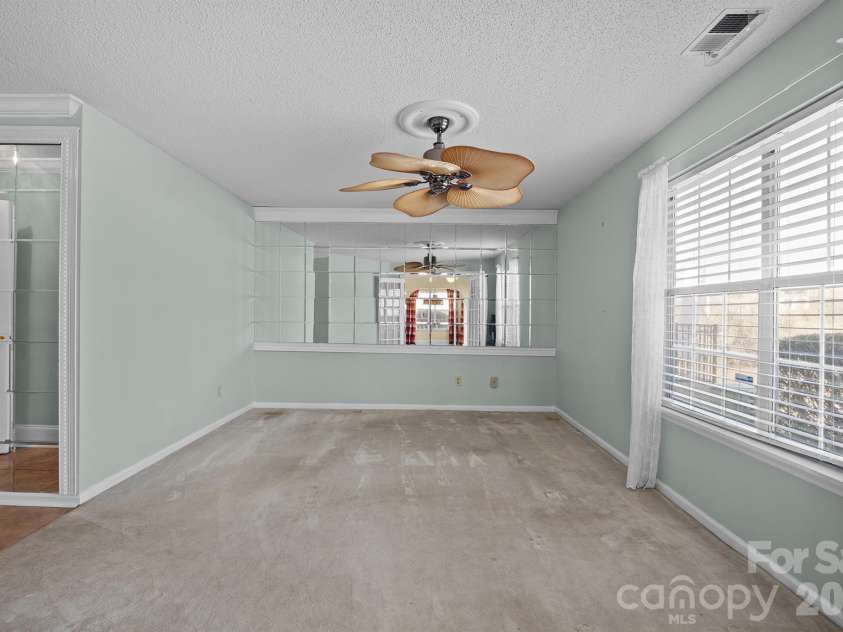 5805 Amity Springs Drive, Charlotte, NC 28212.  MLS# CAR4357438, YatesRealty ID 6974. 