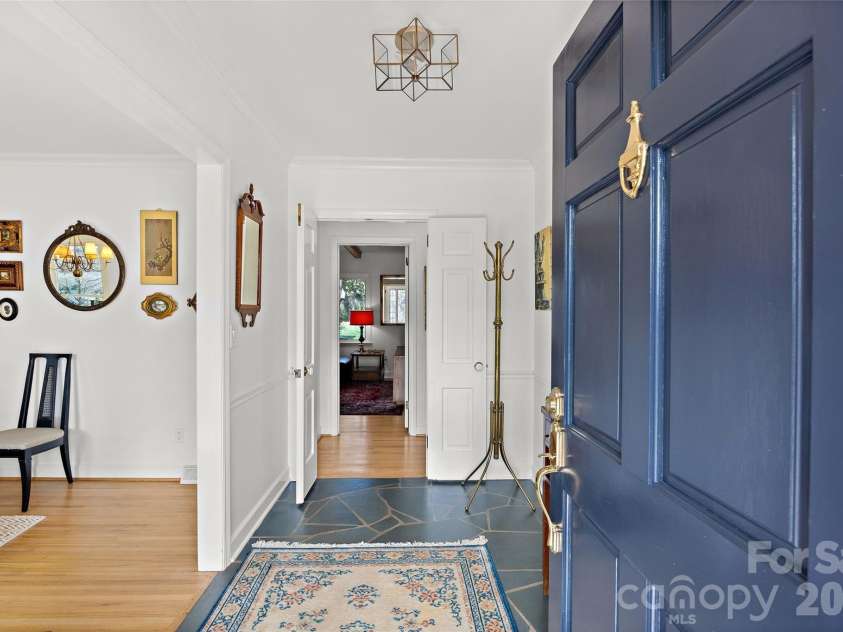 401 Glen Oaks Road, Charlotte, NC 28270.  MLS# CAR4356636, YatesRealty ID 6975. 