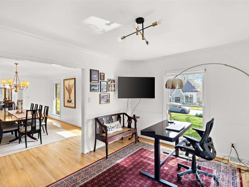 401 Glen Oaks Road, Charlotte, NC 28270.  MLS# CAR4356636, YatesRealty ID 6975. 