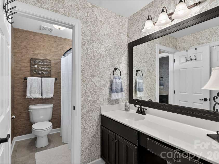 902 Applegate Parkway, Waxhaw, NC 28173.  MLS# CAR4360620, YatesRealty ID 6976. 
