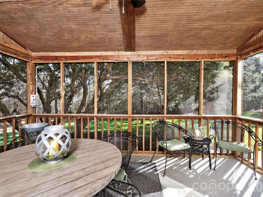 902 Applegate Parkway, Waxhaw, NC 28173.  MLS# CAR4360620, YatesRealty ID 6976. 
